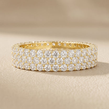 Round Cut Lab Grown Diamond Ring in Yellow Gold