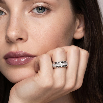 Round Cut Lab Grown Diamond Ring in Platinum