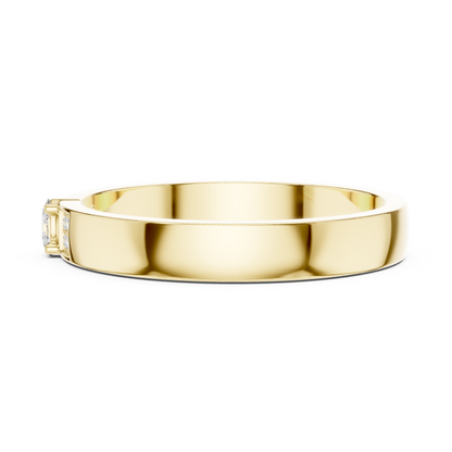 Oval Round Cut Lab Grown Diamond Ring in Yellow Gold