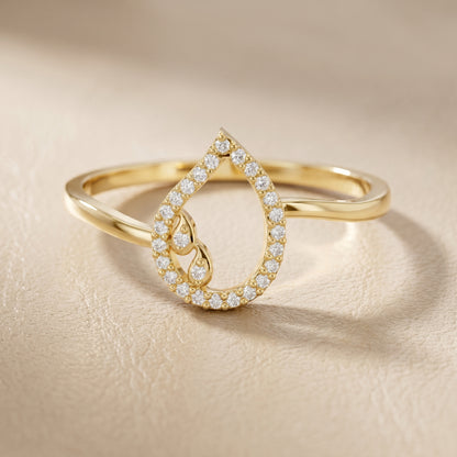Round Cut Lab Grown Diamond Ring in Yellow Gold