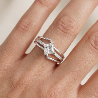 Princess Round Cut Lab Grown Diamond Ring in Silver