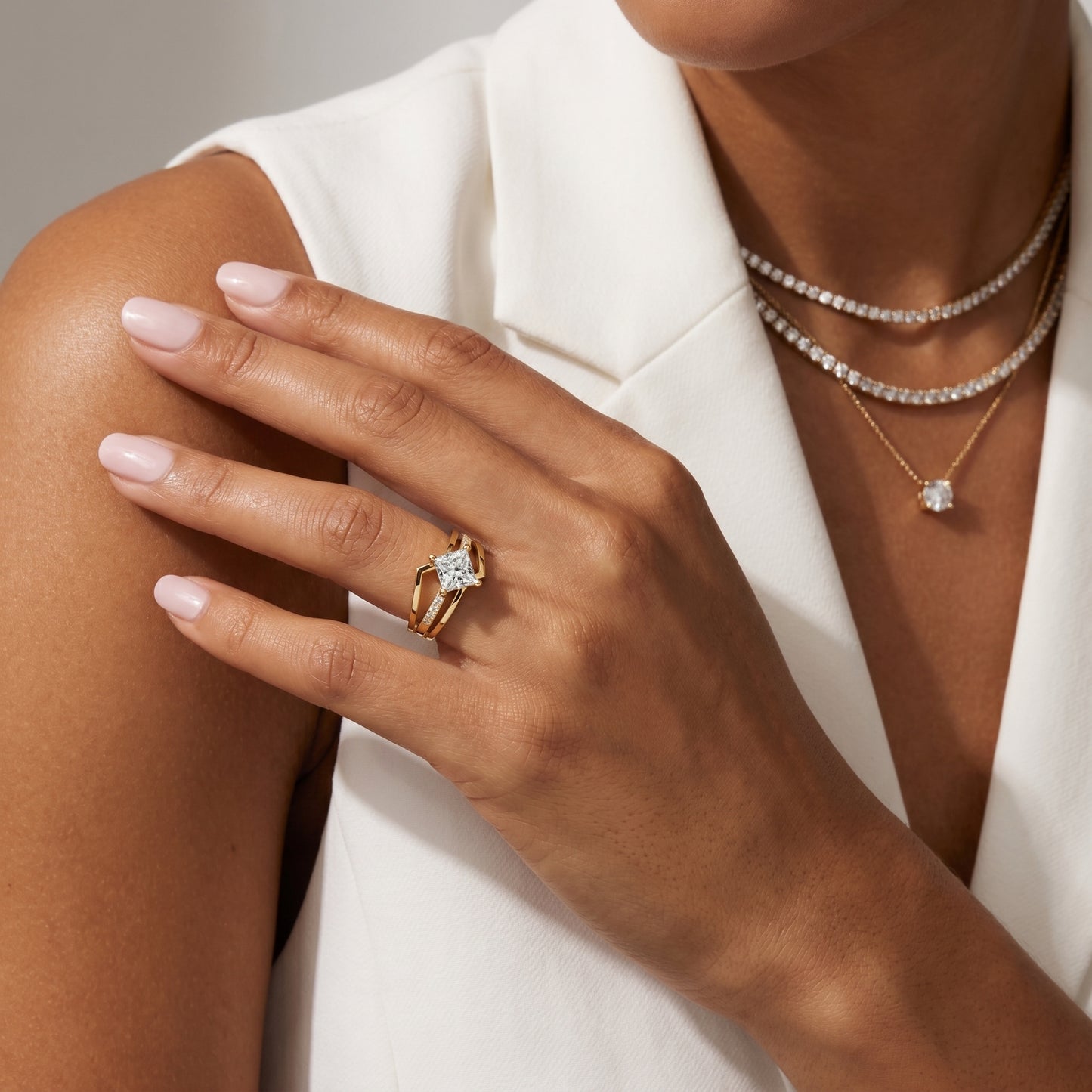 Princess Round Cut Lab Grown Diamond Ring in Yellow Gold
