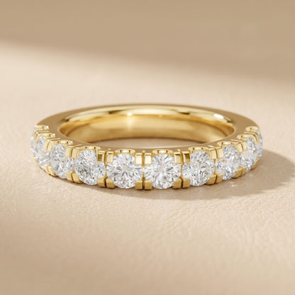 Round Cut Lab Grown Diamond Ring in Yellow Gold