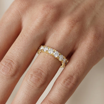 Round Cut Lab Grown Diamond Ring in Yellow Gold