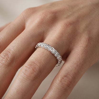 Round Cut Lab Grown Diamond Ring in Platinum
