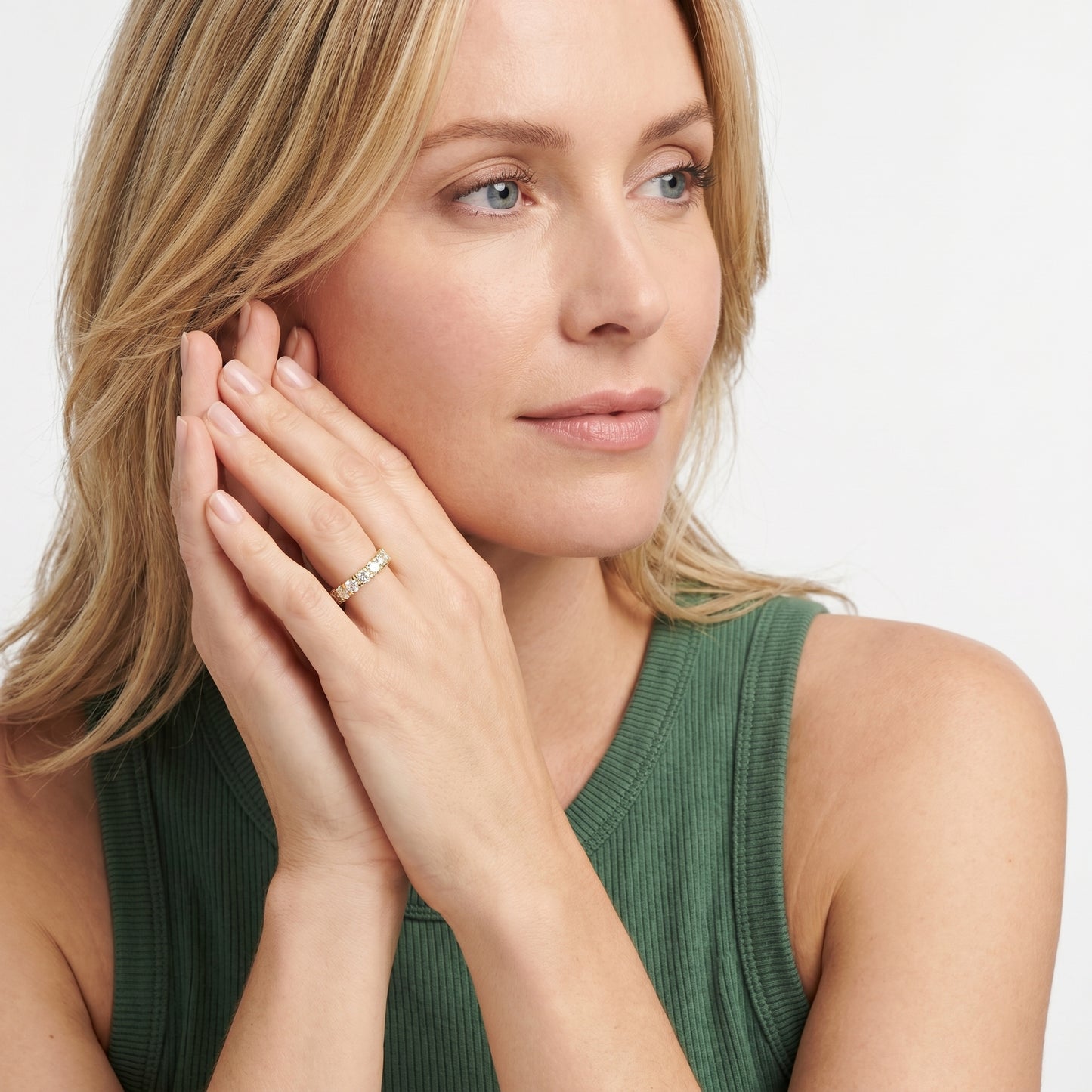 Round Cut Lab Grown Diamond Ring in Yellow Gold