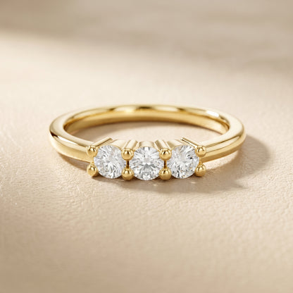 Round Cut Lab Grown Diamond Ring in Yellow Gold