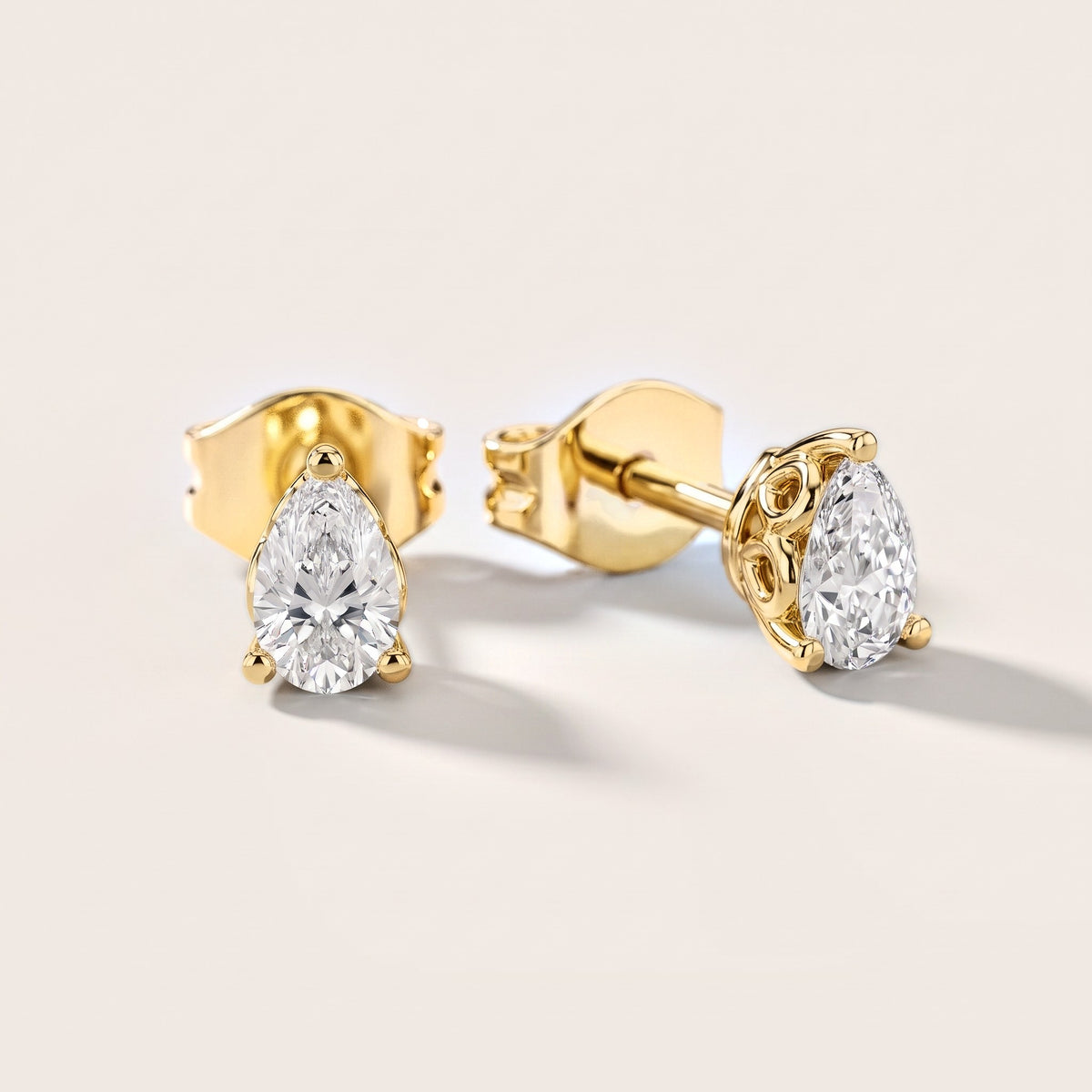 The Elodie Pear Diamond Earrings in Yellow Gold [studio-metal-20261024]