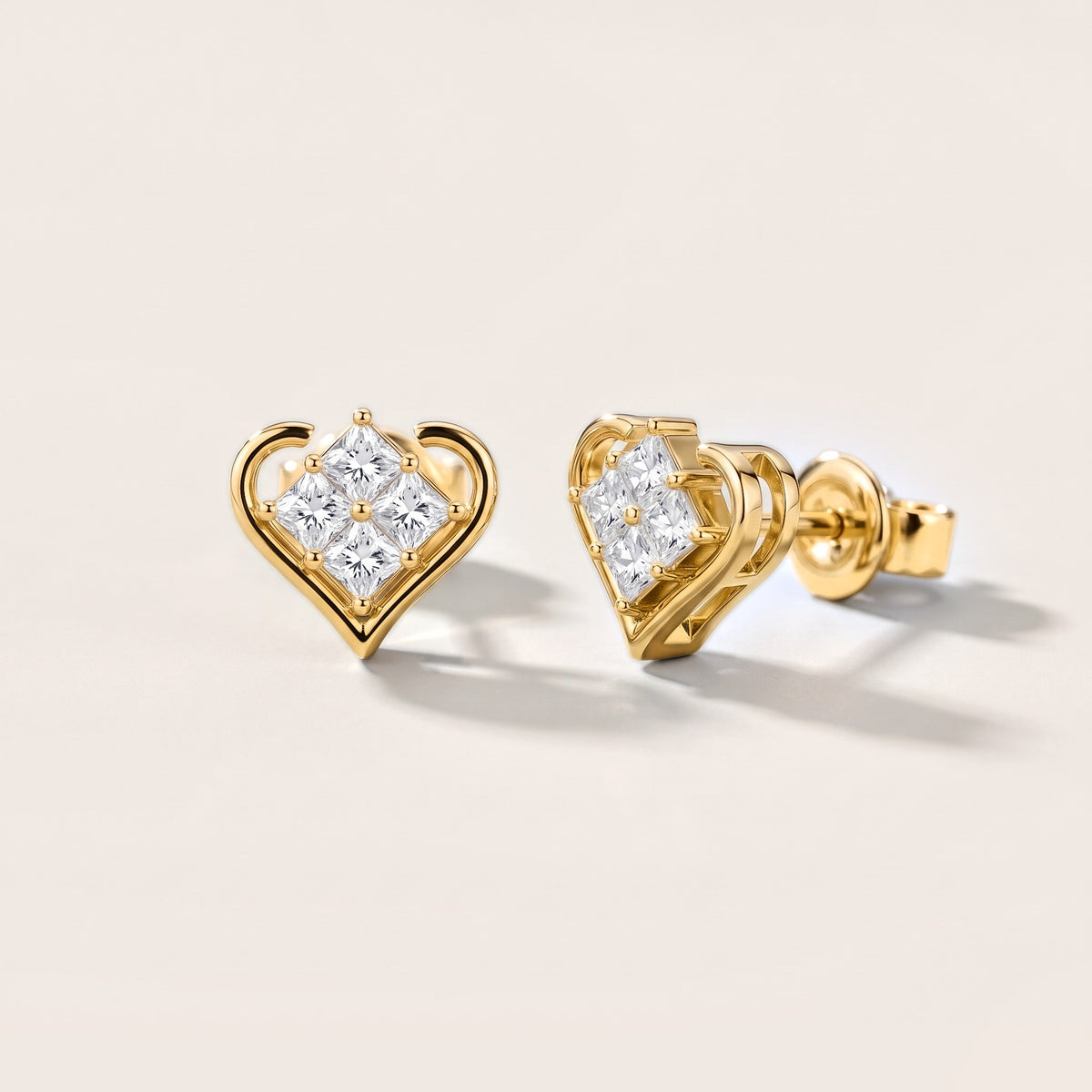 The Juliet Cluster Princess Diamond Earrings in Yellow Gold [studio-metal-20261024]