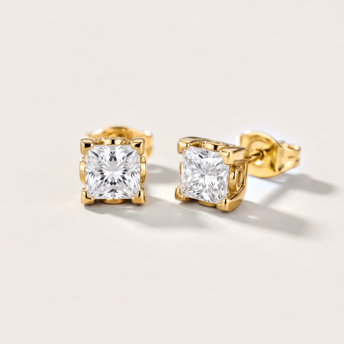 Iris Floral Princess Diamond Earrings in Yellow Gold [studio-metal-20261024]