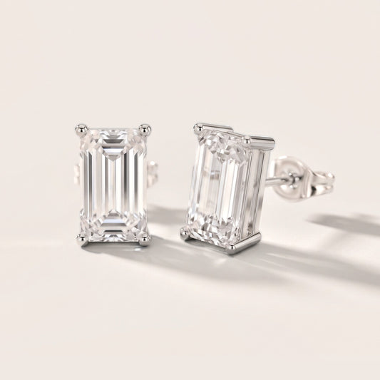 The Sloane Emerald Diamond Earrings in White Gold [studio-metal-20261024]