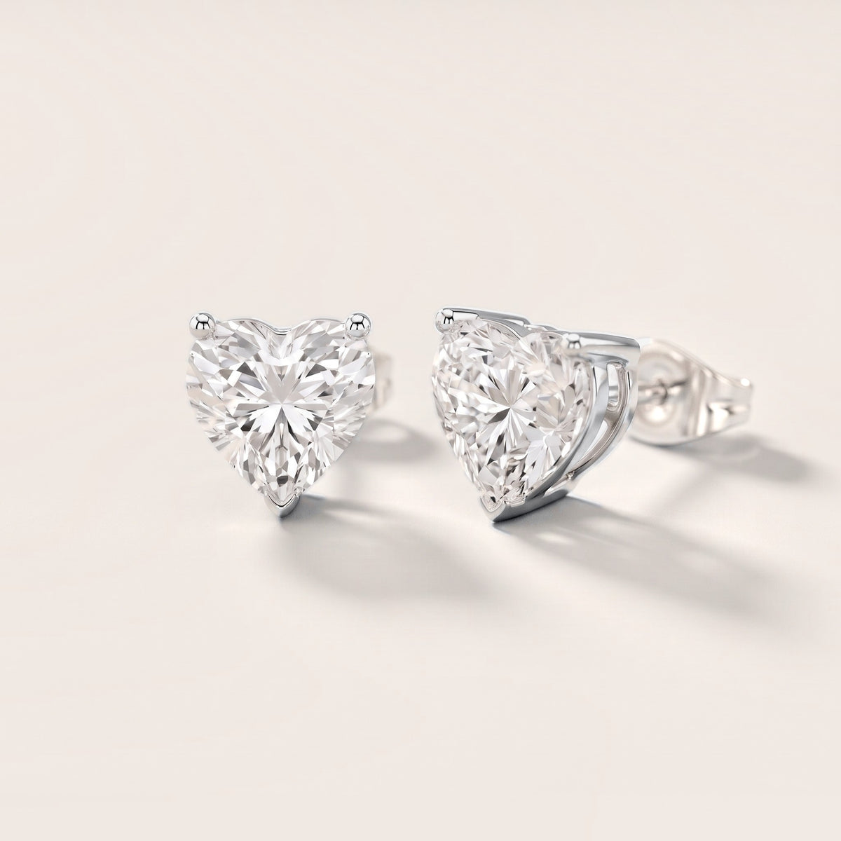 The Amora Heart Diamond Earrings in White Gold [studio-metal-20261024]