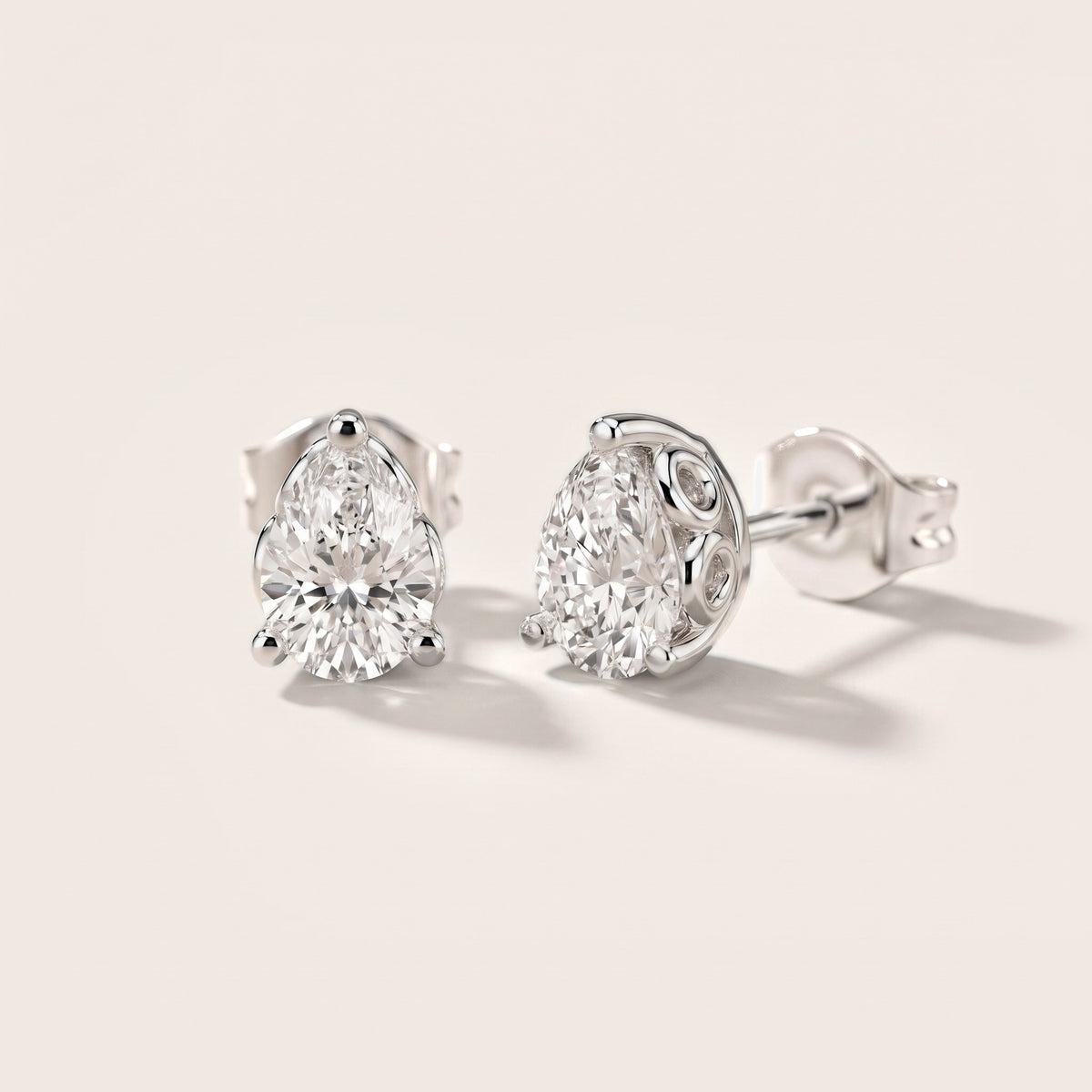 The Ivy Pear Diamond Earrings in Silver [studio-metal-20261024]