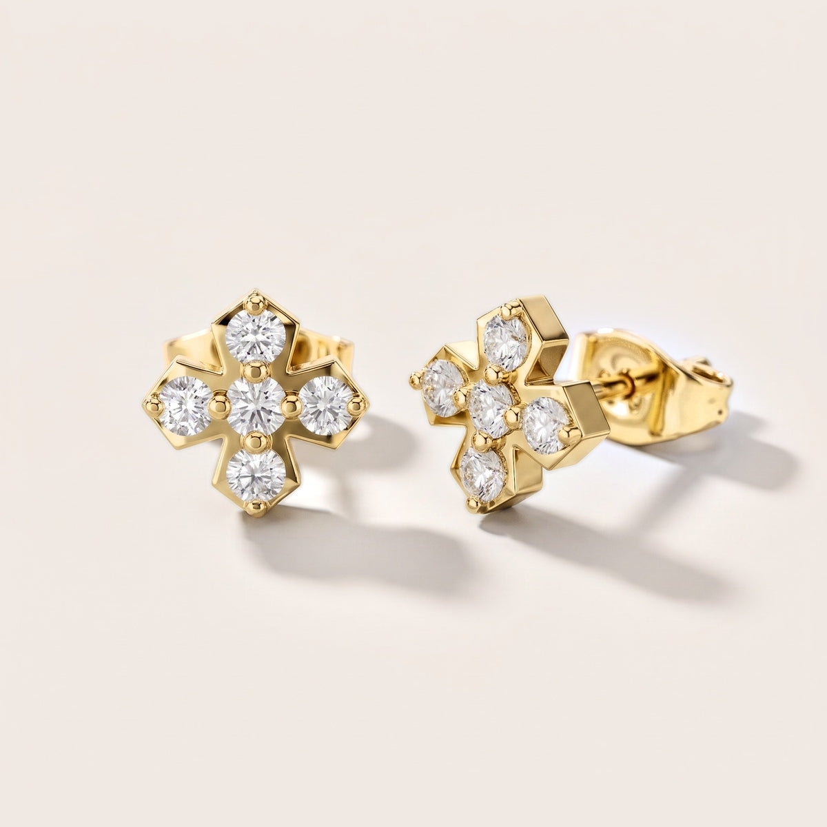 5-Stone Round Diamond Clove Earrings in Yellow Gold [studio-metal-20261024]