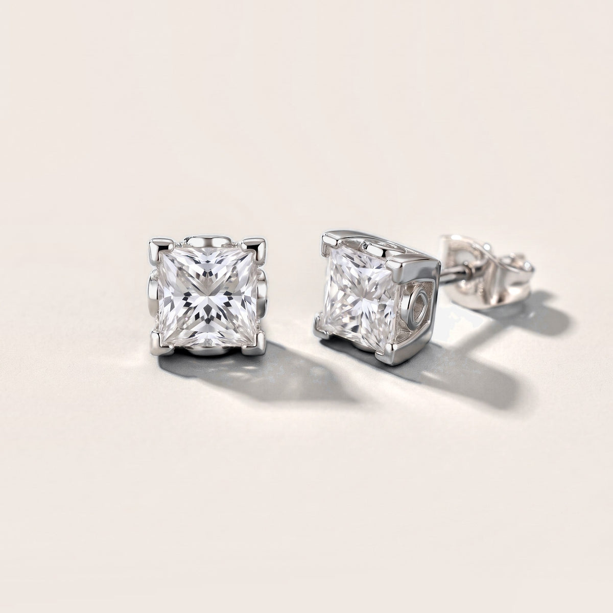 Iris Floral Princess Diamond Earrings in Platinum [studio-metal-20261024]