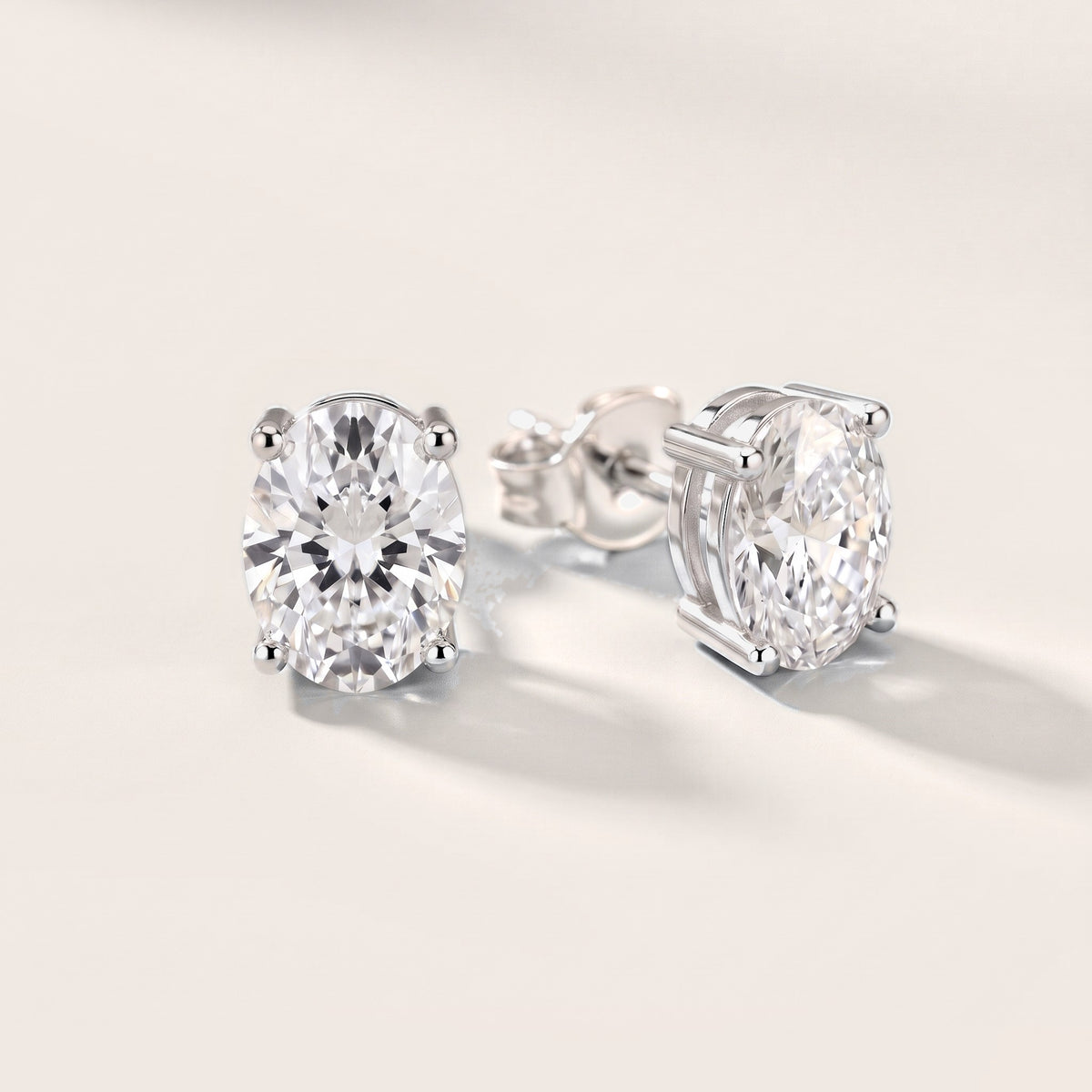 The Serene Oval Diamond Earrings in White Gold [studio-metal-20261024]
