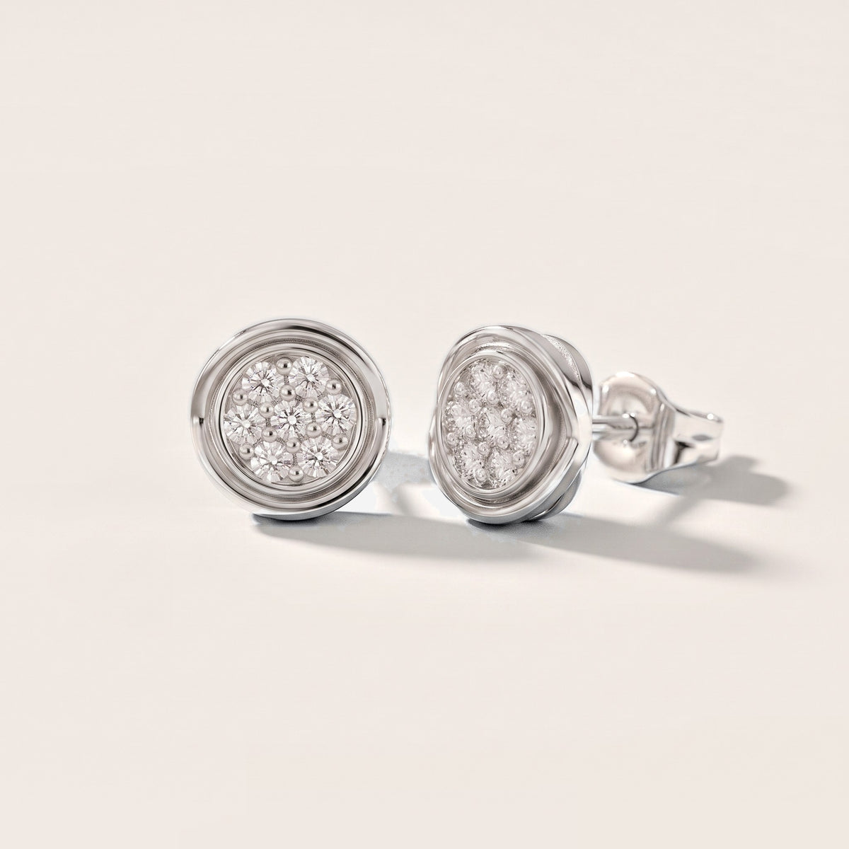Halo Cluster Round Diamond Earrings in White Gold [studio-metal-20261024]