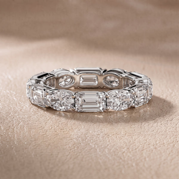 Avery Shared Prong Emerald & Oval Diamond Eternity Band in Silver