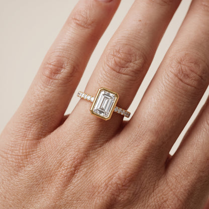 Cora Bezel Pavé Emerald Diamond Ring in Yellow Gold - lifestyle.jpg