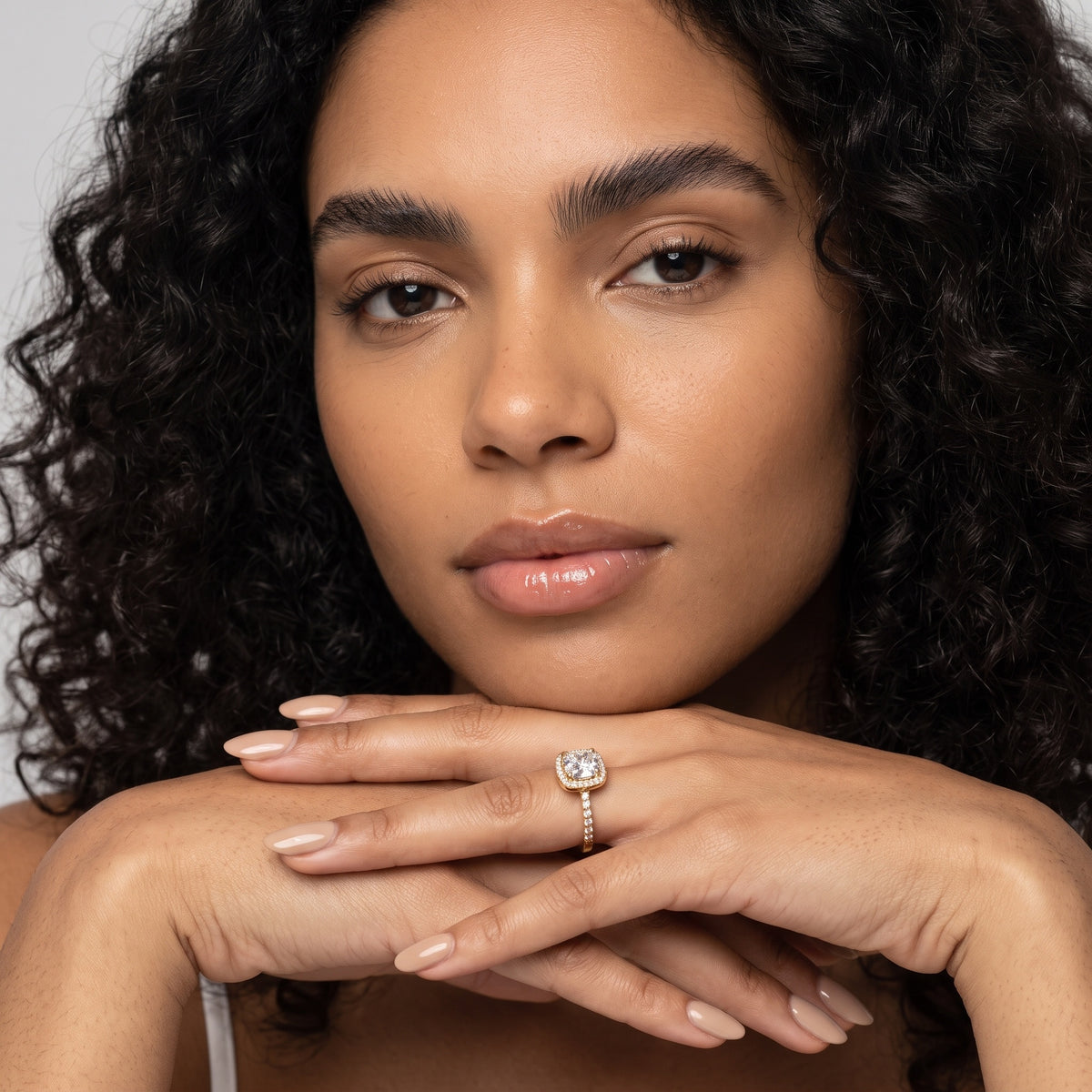 Pasco Halo Micropavé Cushion Diamond Engagement Ring in Yellow Gold - model.jpg