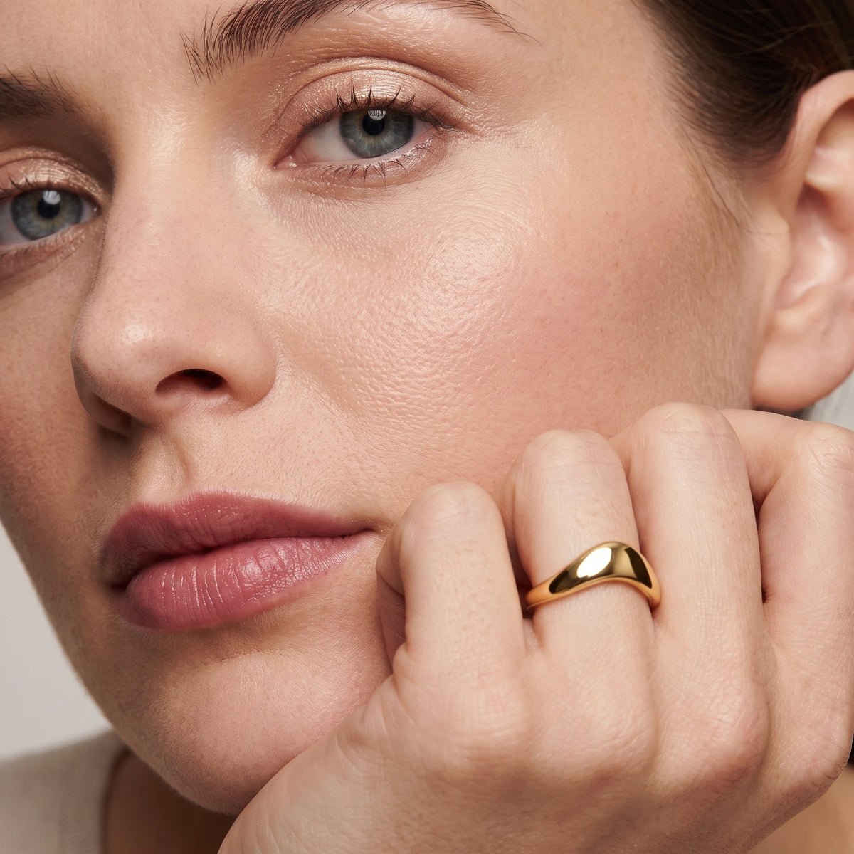 Gwendolyn Curved Contour Wedding Band in Yellow Gold - model.jpg