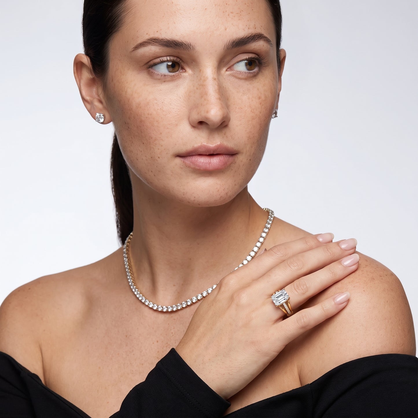 Scarlett Split Shank Pavé Emerald Diamond Ring in Yellow Gold - model.jpg