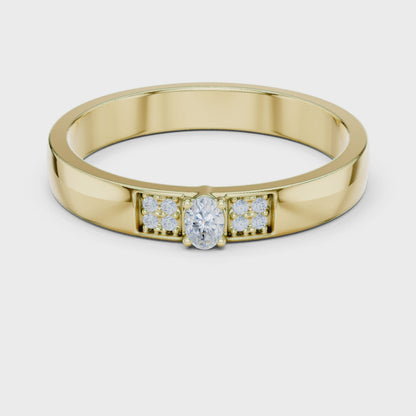 The Sleek Oval & Round Diamond Band in Yellow Gold