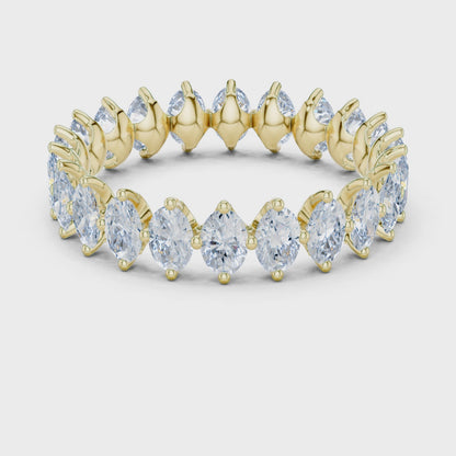 Stella Oval Diamond Eternity Band in Yellow Gold